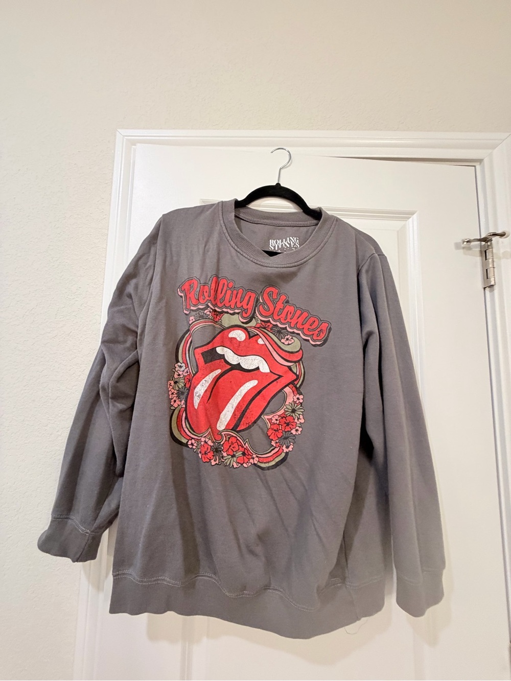 Rolling Stones Women’s Graphic Sweatshirt Gray Floral Tongue Logo Size XL